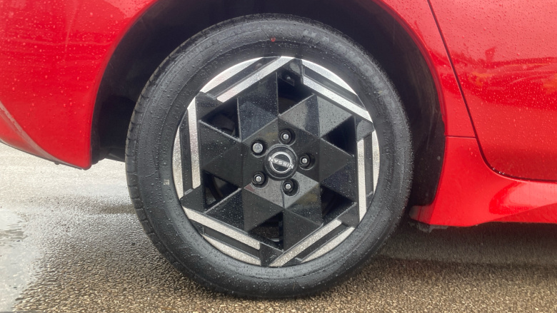 Nissan LEAF 110kW Acenta 39kWh 5dr Auto Electric Hatchback